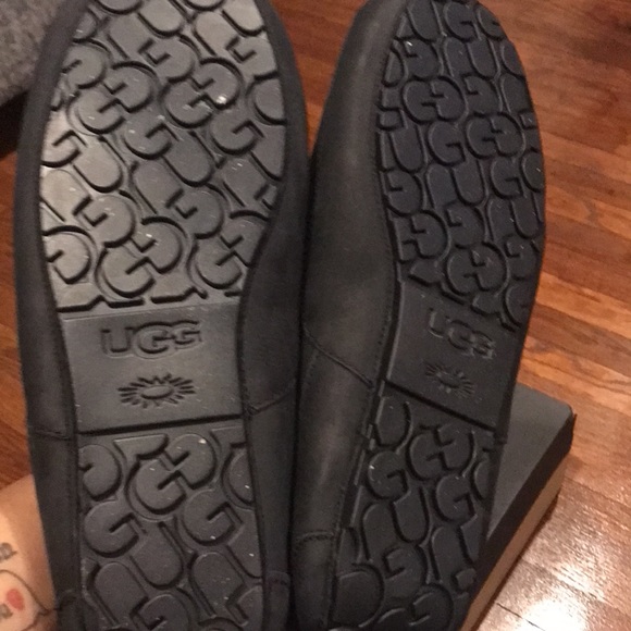 Slippers - Picture 3 of 3